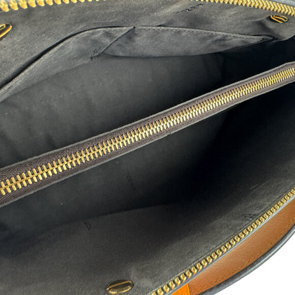 FENDI Brown Leather Shoulder Bag - Picture 5 of 15